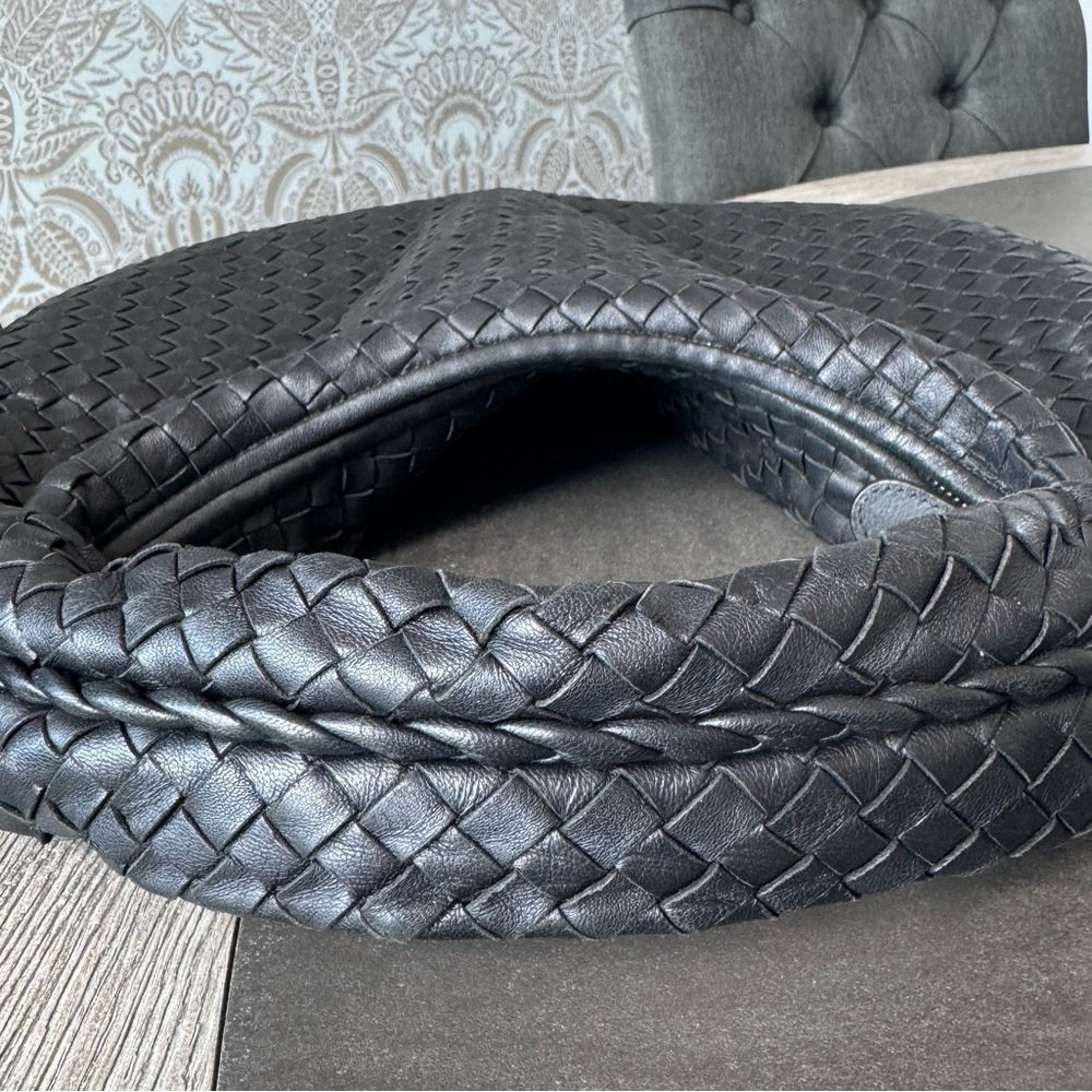Bottega Veneta Medium Hobo Black - Picture 5 of 15
